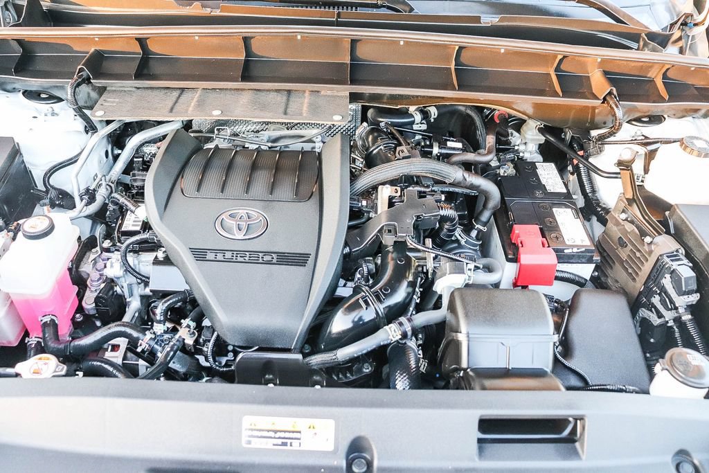 Used 2023 Toyota Highlander Platinum FWD image 31