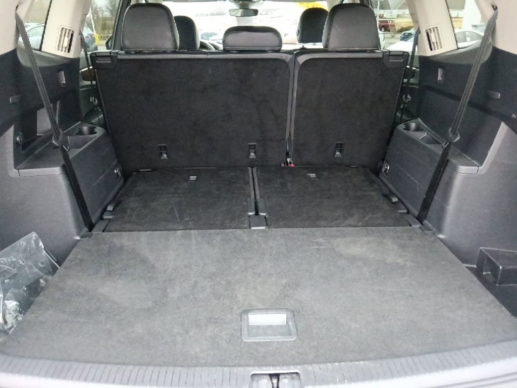 Used 2024 Volkswagen Atlas SE image 32