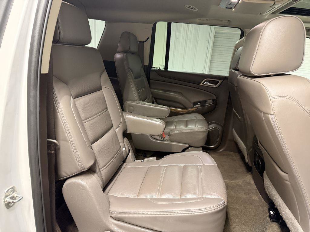Used 2019 GMC Yukon XL Denali w/ Denali Ultimate Package AWD/4WD image 37