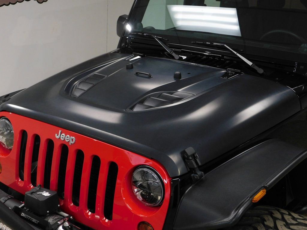 Used 2012 Jeep Wrangler Unlimited Sport image 21