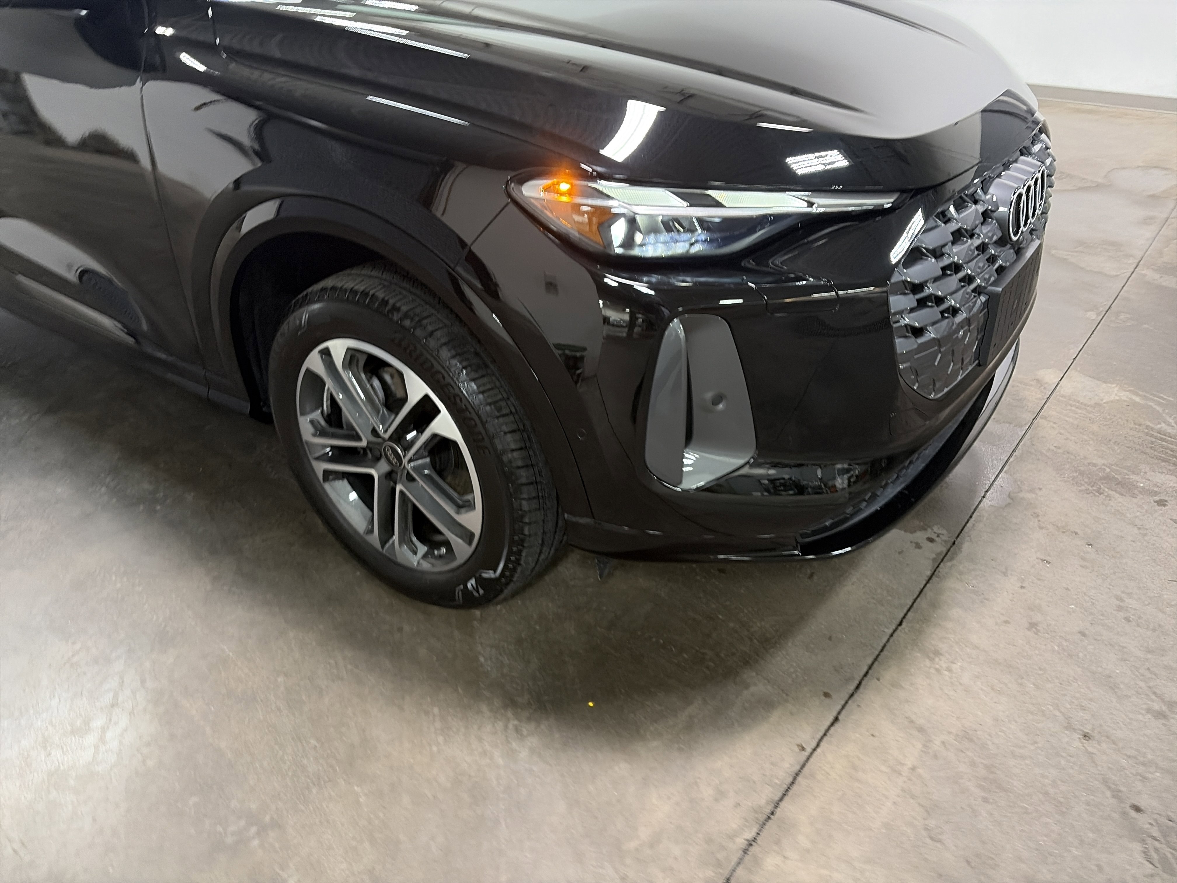 Certified 2025 Audi Q5 Premium w/ Convenience Package image 38