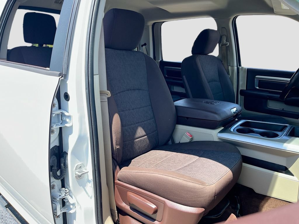 Certified 2018 RAM 3500 Big Horn AWD/4WD image 25