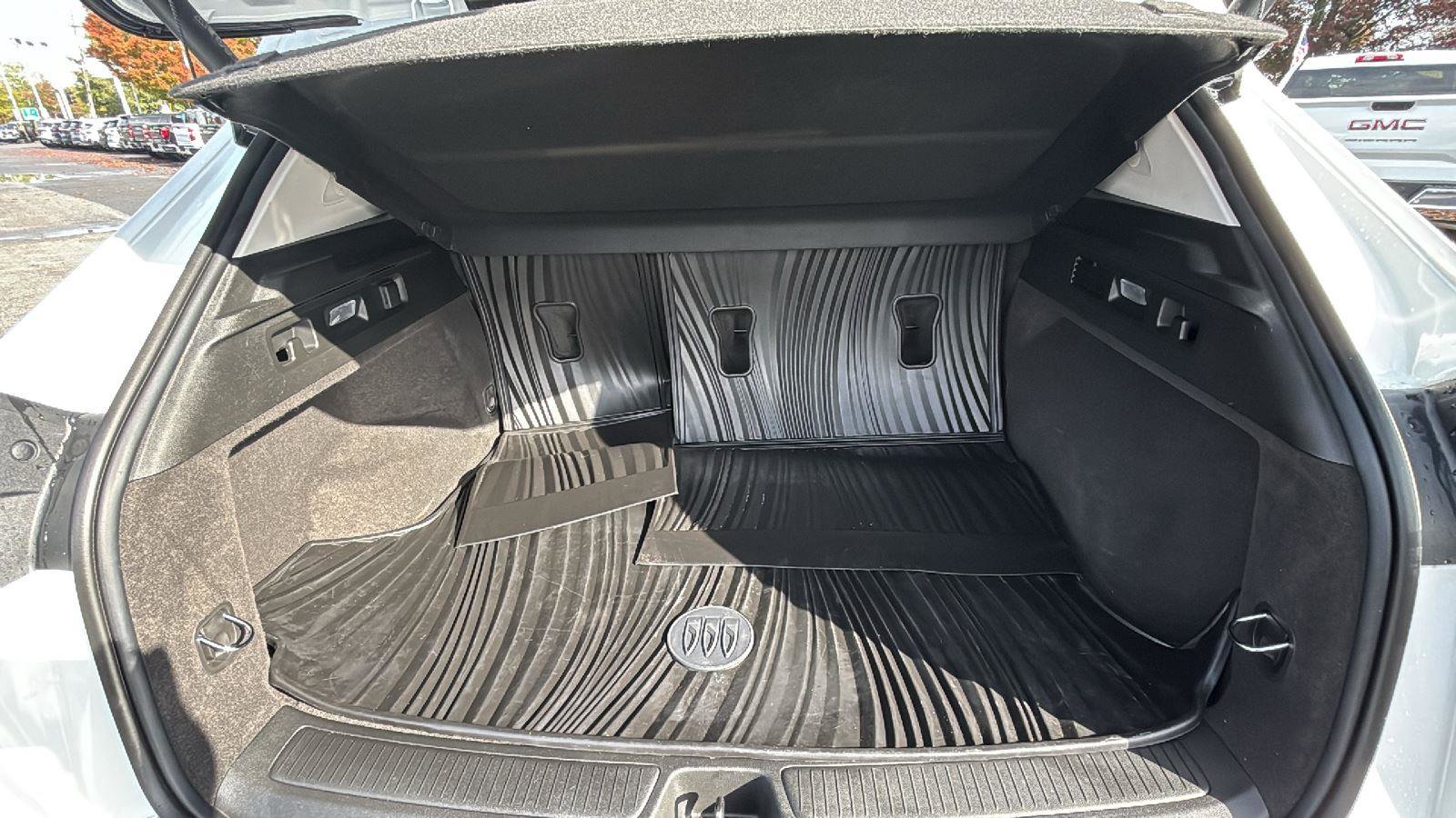 Certified 2025 Buick Envision Avenir image 31