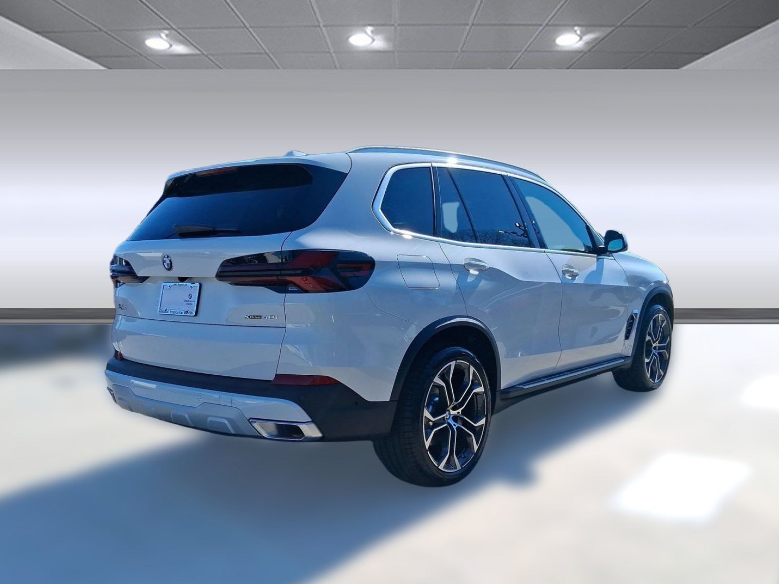 Used 2026 BMW X5 xDrive40i w/ Premium Package AWD/4WD image 8