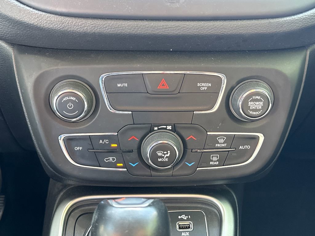 Used 2021 Jeep Compass Latitude w/ Convenience Group image 23