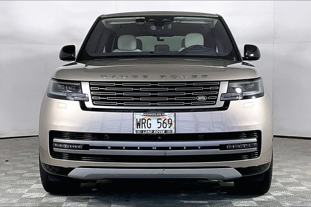 Used 2023 Land Rover Range Rover SE AWD/4WD image 2