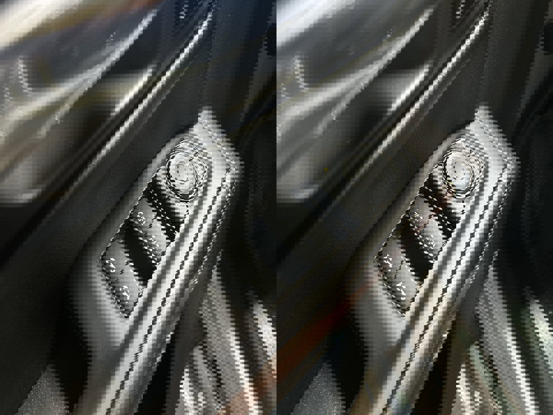 Used 2020 GMC Sierra 1500 SLT w/ SLT Premium Plus Package image 26