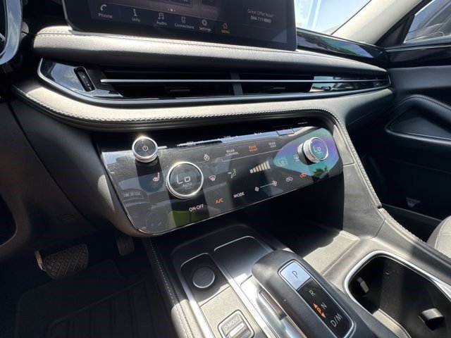Used 2024 INFINITI QX60 Pure FWD image 18