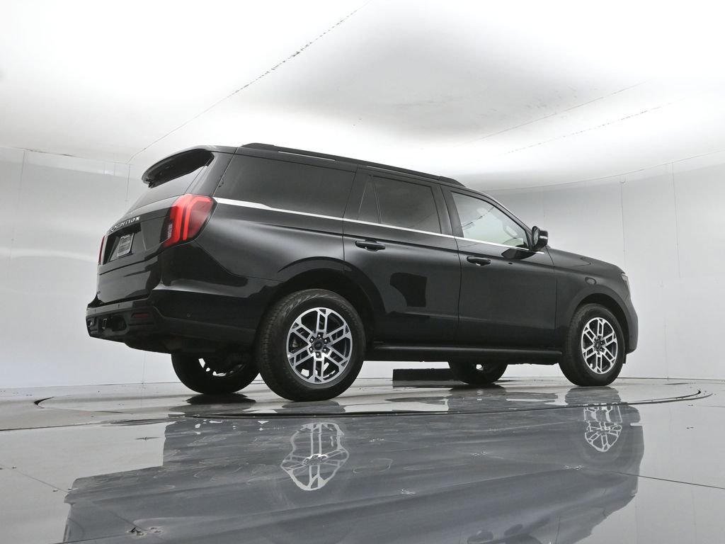 Certified 2025 Ford Expedition Active AWD/4WD image 55