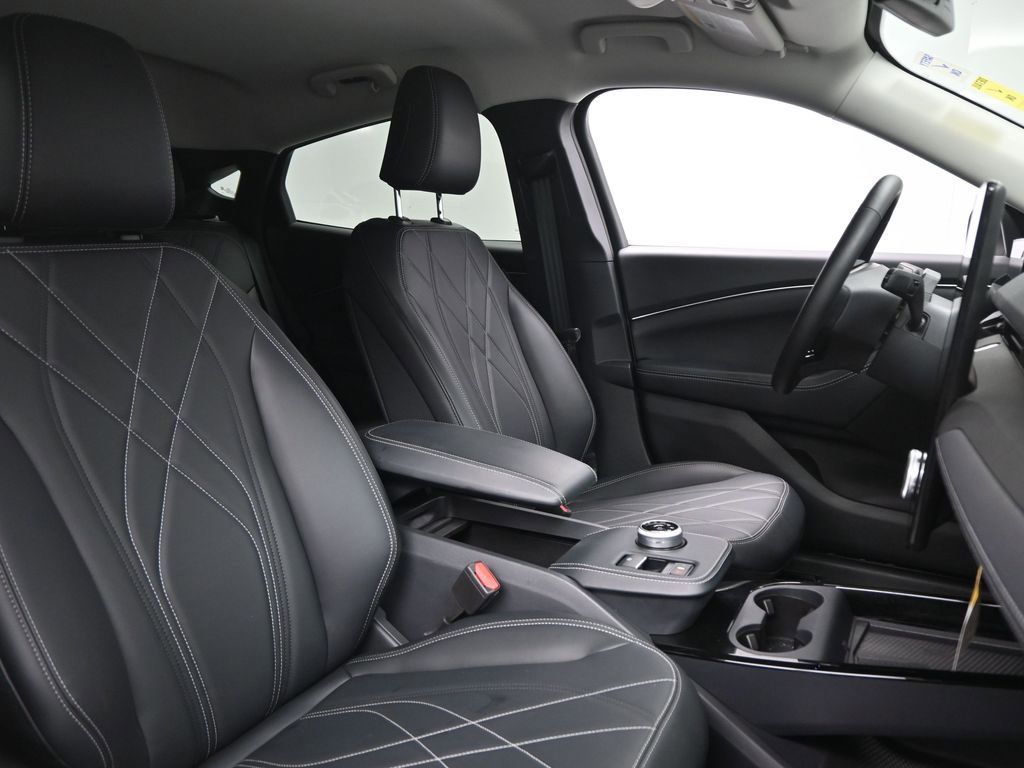 New 2024 Ford Mustang Mach-E Select image 10