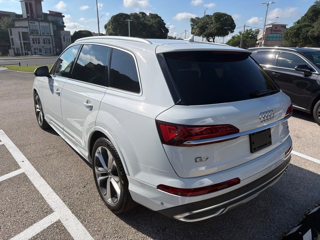 Used 2021 Audi Q7 3.0T Prestige AWD/4WD image 5