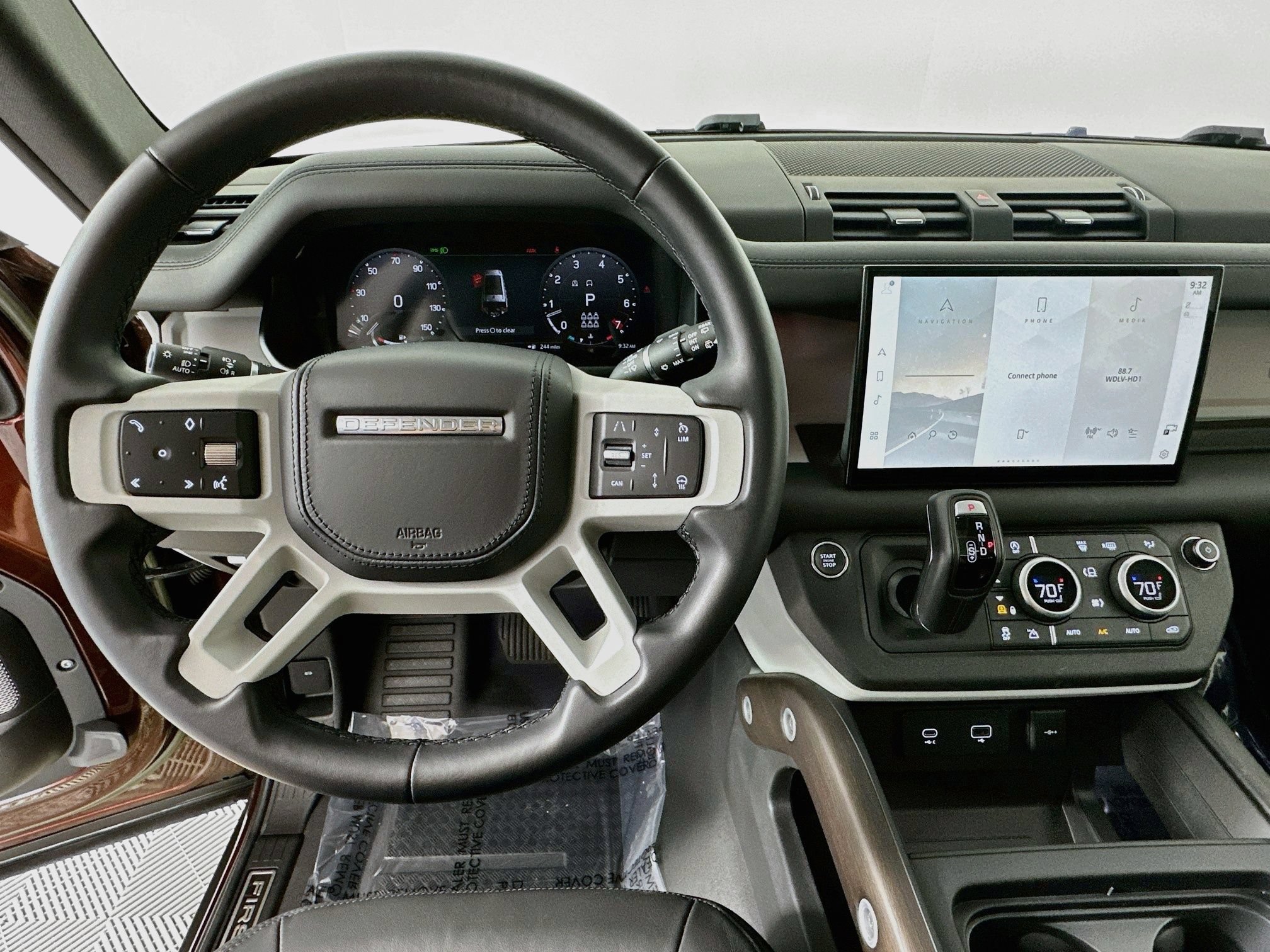Certified 2023 Land Rover Defender 130 First Edition AWD/4WD image 11