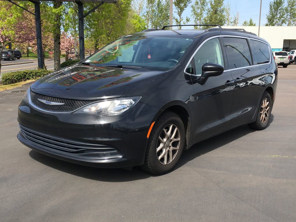 Used 2020 Chrysler Voyager Lxi