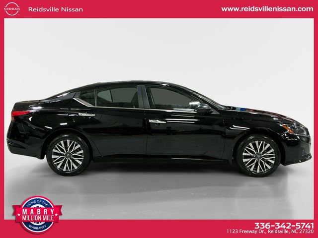 New 2025 Nissan Altima 2.5 SV image 7