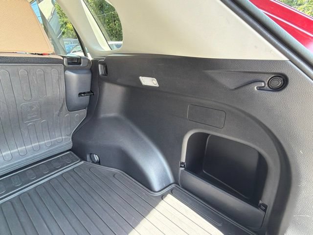 Used 2019 Toyota RAV4 LE FWD image 67