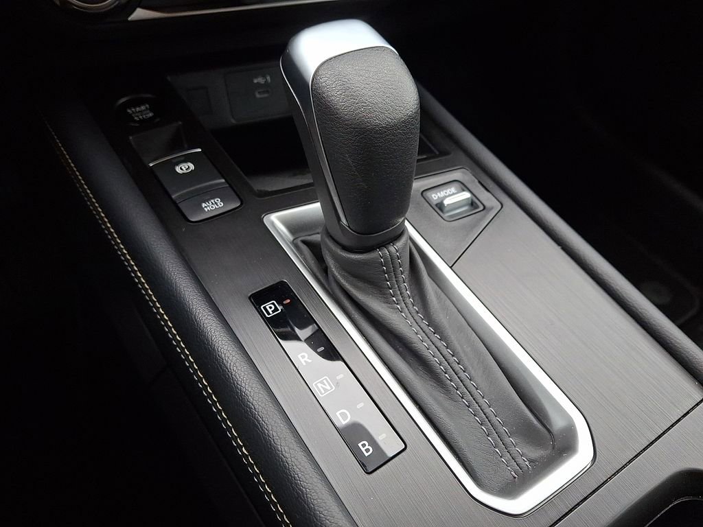 Certified 2025 Nissan Kicks SV image 14