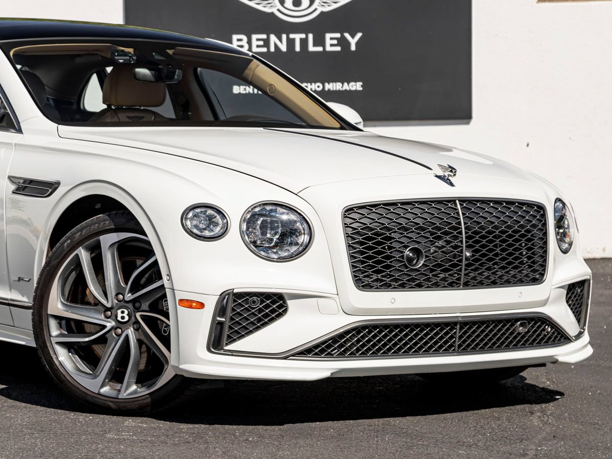Used 2025 Bentley Flying Spur Plug-In Hybrid AWD/4WD image 10