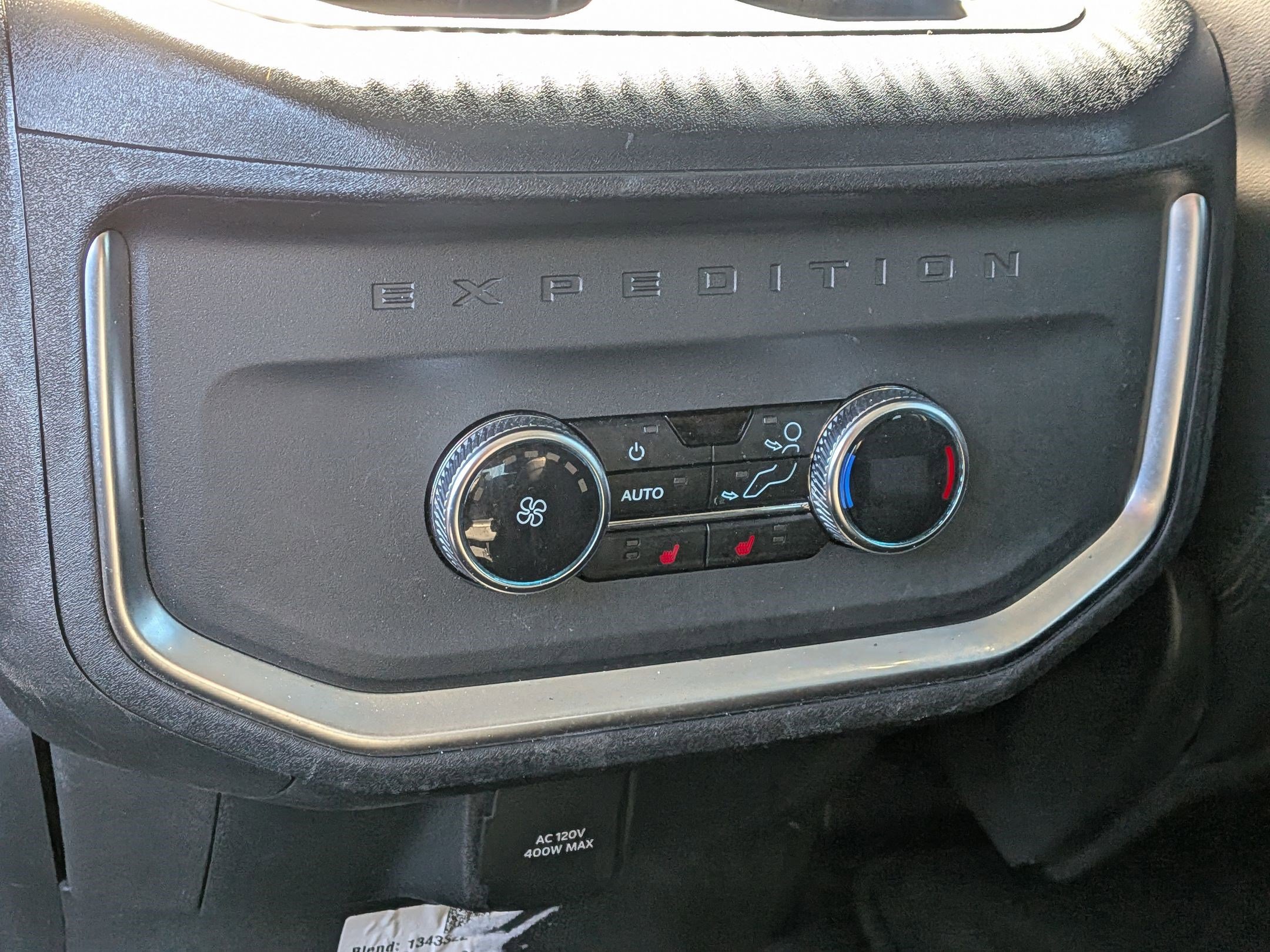 Used 2025 Ford Expedition Max Platinum image 30