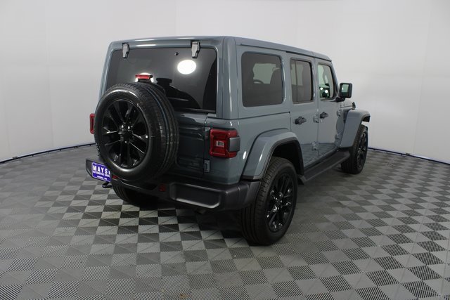 Used 2025 Jeep Wrangler Unlimited Sahara image 23