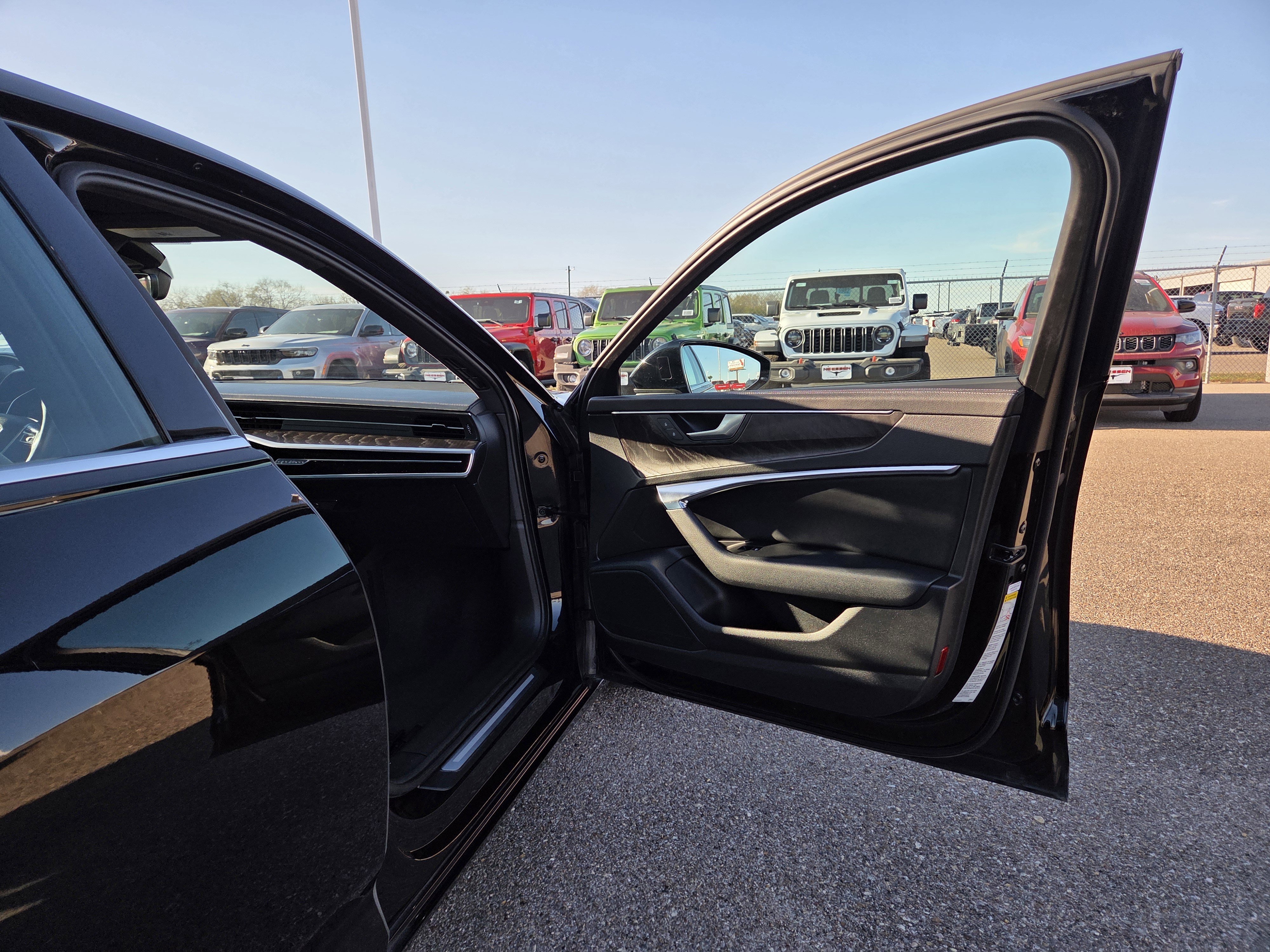 Used 2023 Audi A6 2.0T Premium image 17