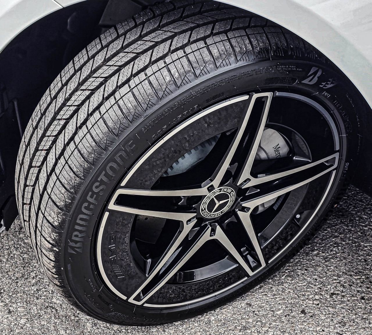 New 2026 Mercedes-Benz C 300 4MATIC Sedan image 10