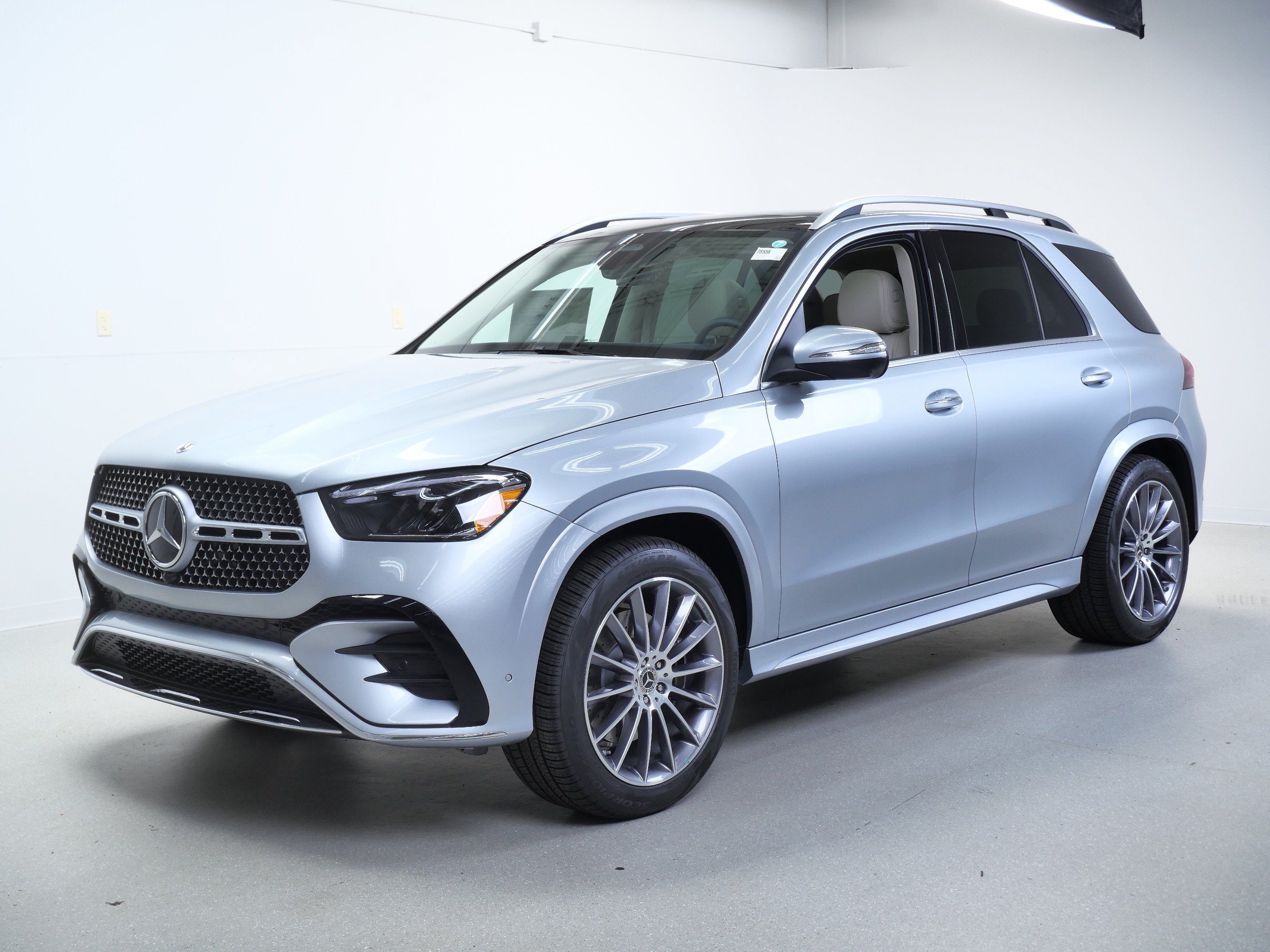 New 2026 Mercedes-Benz GLE 350 4MATIC image 4