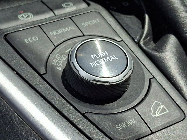 Used 2020 Toyota RAV4 TRD Off-Road AWD/4WD image 22