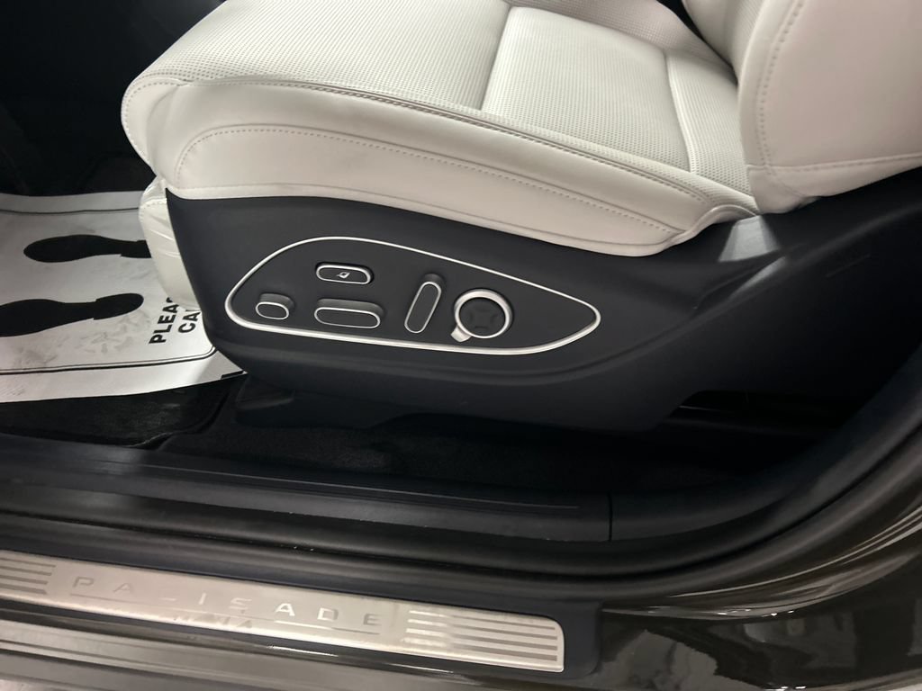 New 2026 Hyundai Palisade Calligraphy AWD/4WD image 11