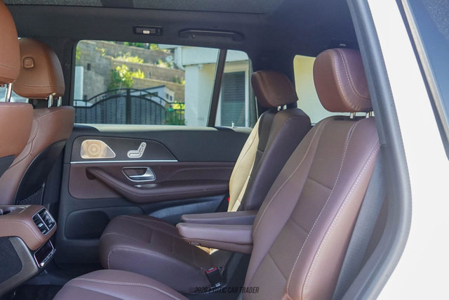 Used 2024 Mercedes-Benz GLS 450 4MATIC image 59