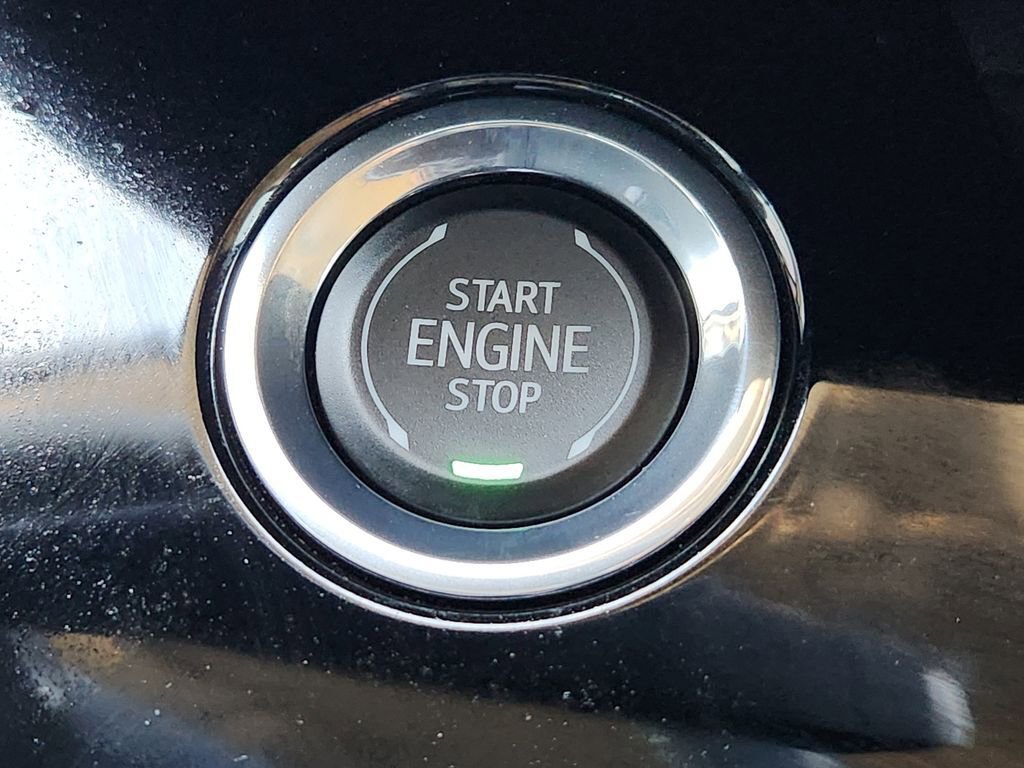 Used 2024 Buick Envision Sport Touring image 22