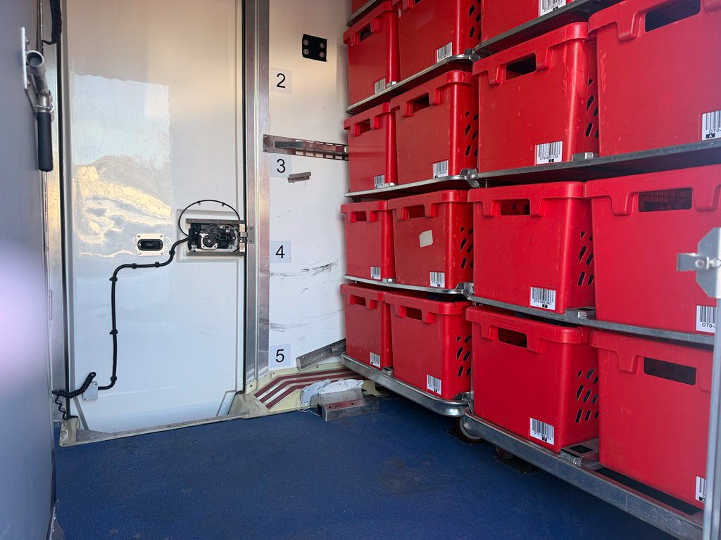 Used 2024 Ford E-350 and Econoline 350 Super Duty w/ Power Windows & Locks Group RWD image 7