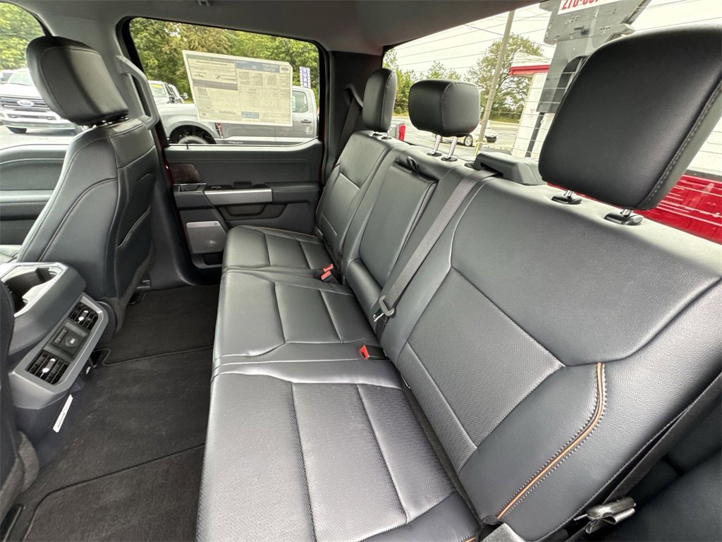 New 2026 Ford F350 4x4 Crew Cab DRW Super Duty image 22