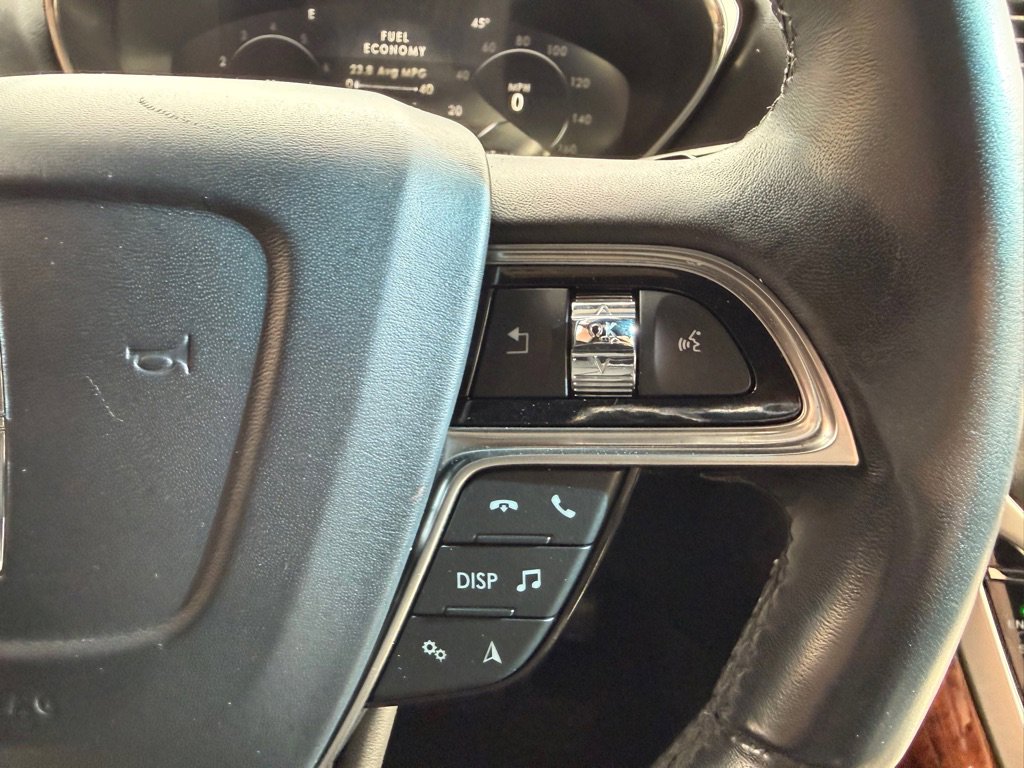 Used 2019 Lincoln Nautilus Select image 21