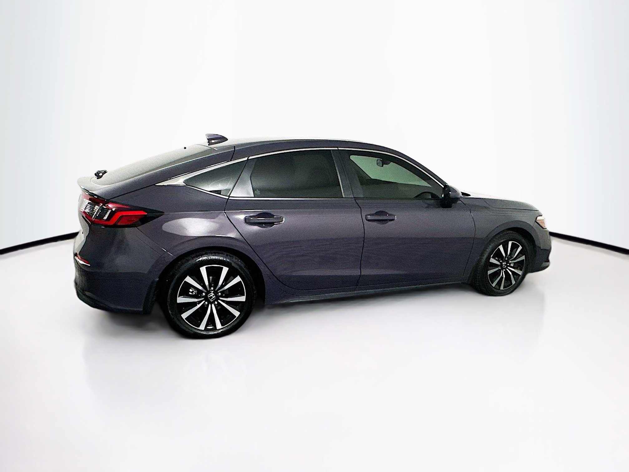 Used 2024 Honda Civic EX-L image 10