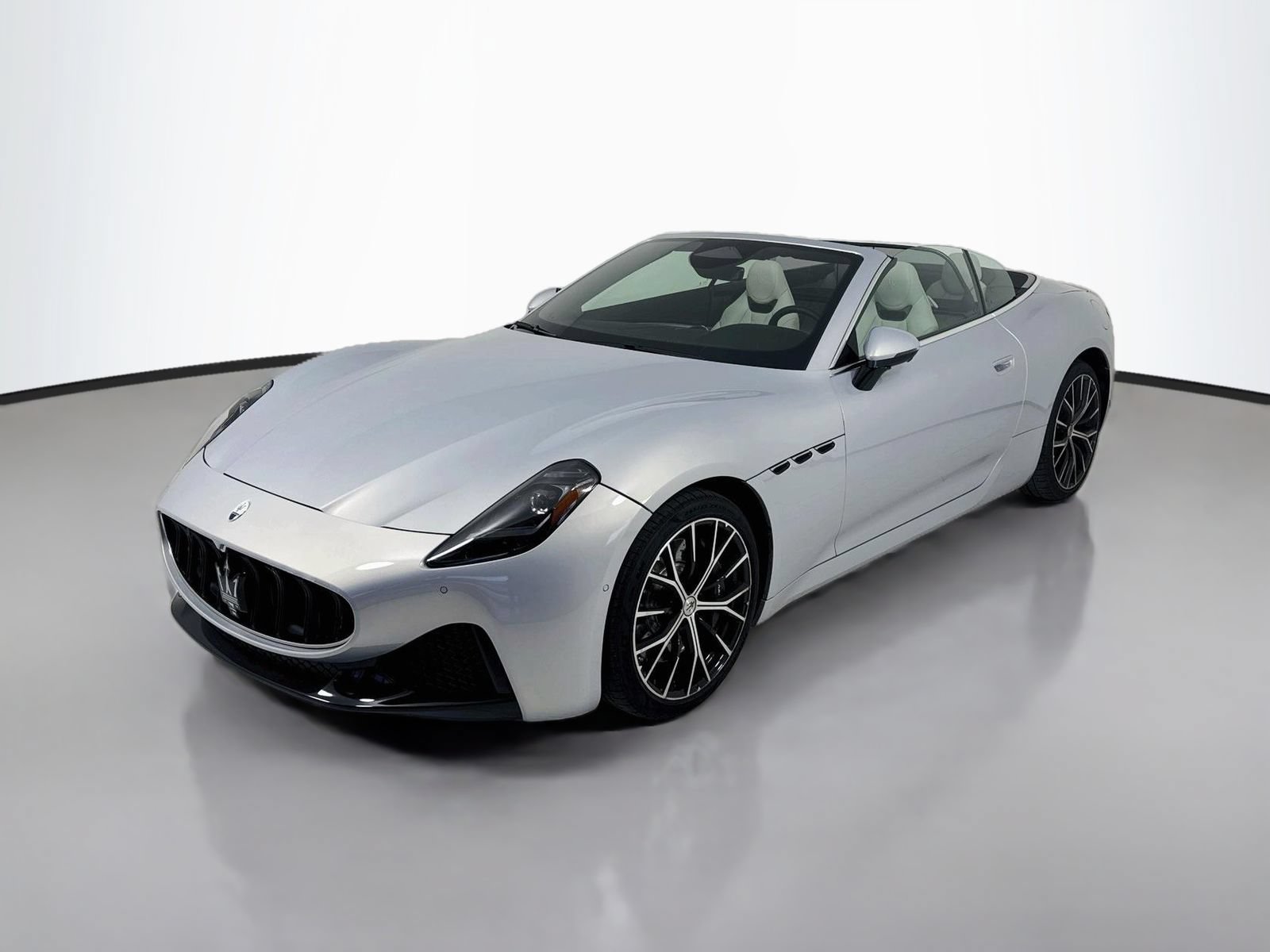 Used 2026 Maserati GranCabrio Modena AWD/4WD image 3