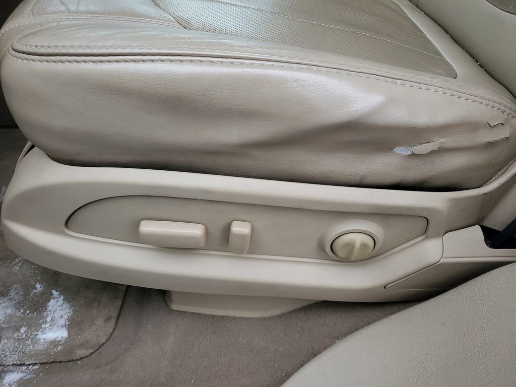 Used 2012 Buick Enclave Leather w/ Trailering Provision Package image 9