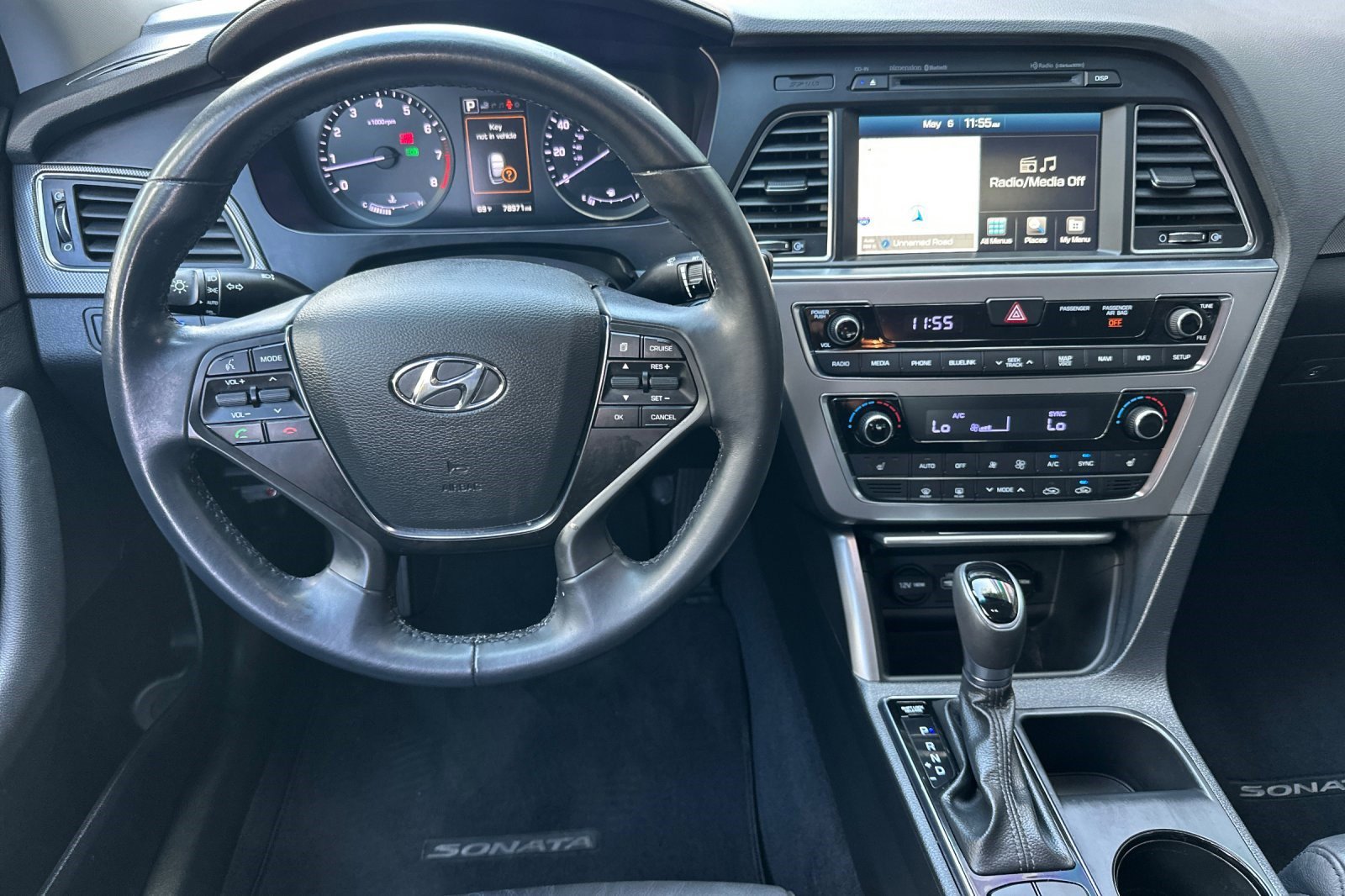 Used 2016 Hyundai Sonata Sport w/ Option Group 03 FWD image 18