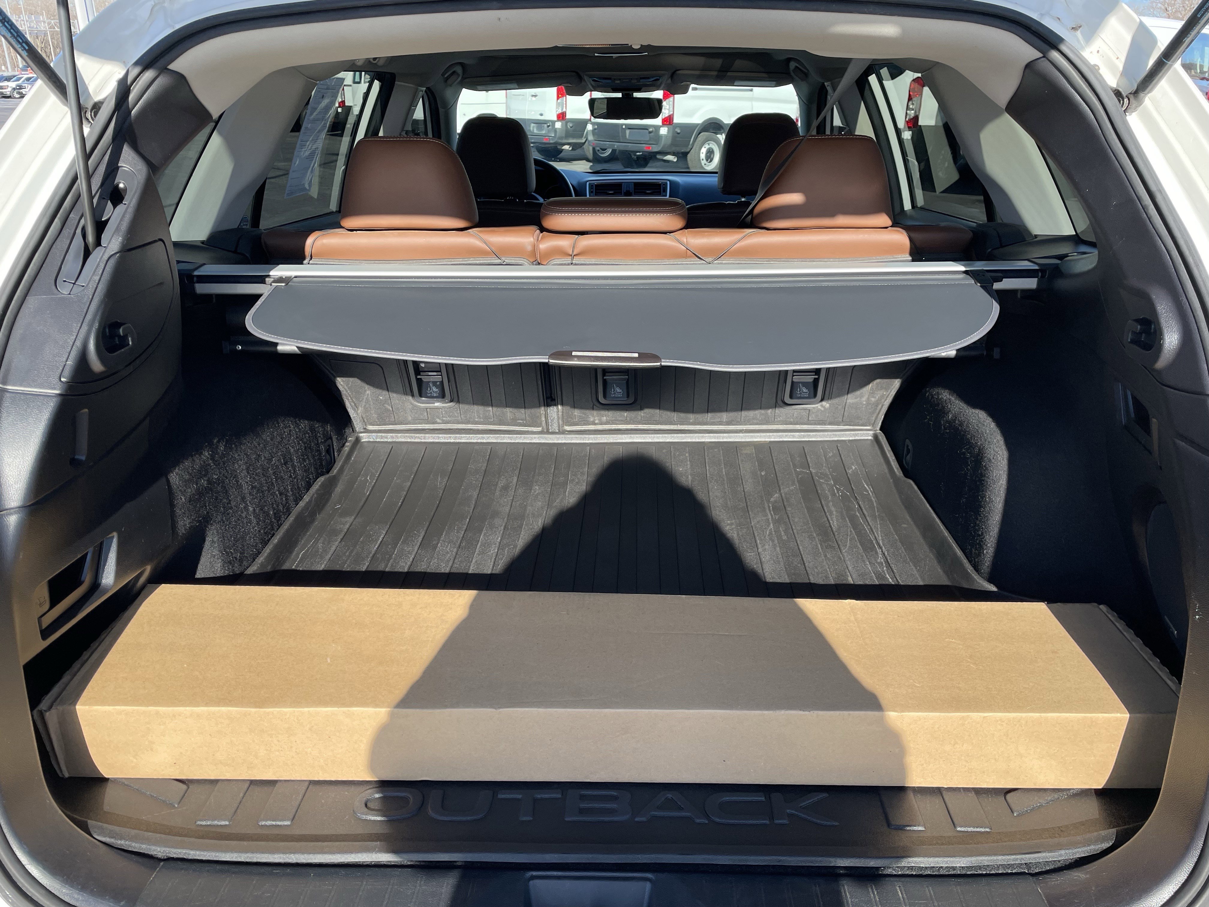 Used 2019 Subaru Outback 2.5i Touring w/ Popular Package #3A image 6