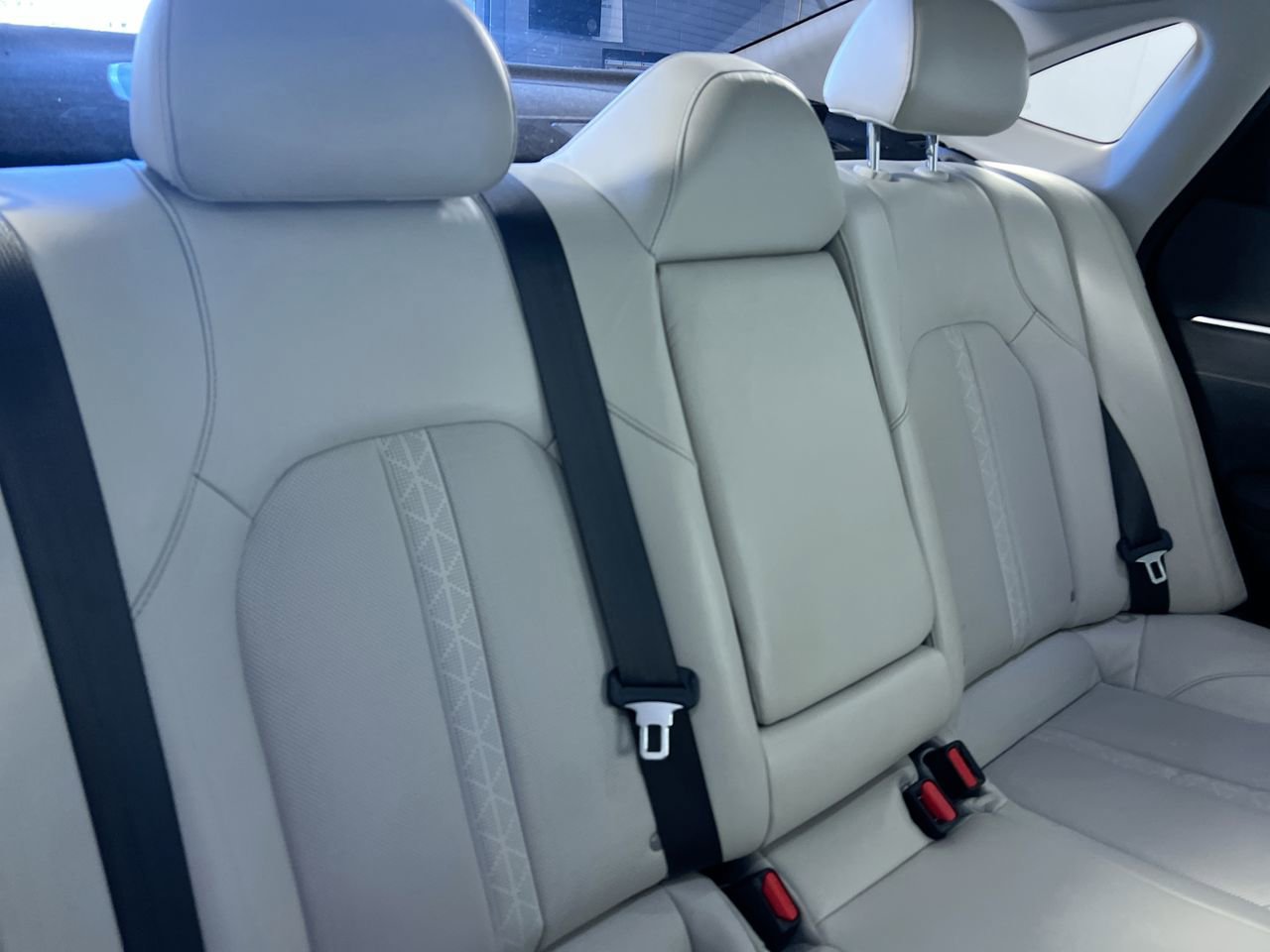 Used 2021 Hyundai Sonata Limited w/ Preferred Accessory Package FWD image 30