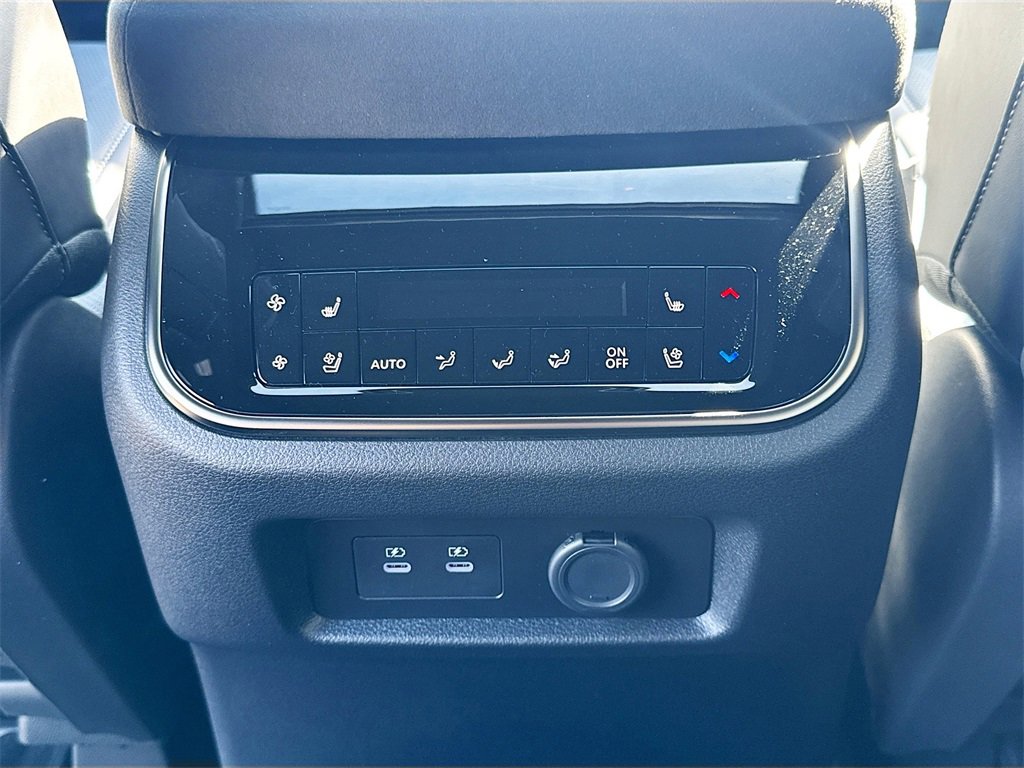 New 2026 INFINITI QX80 SPORT w/ Sport Exterior Package image 27