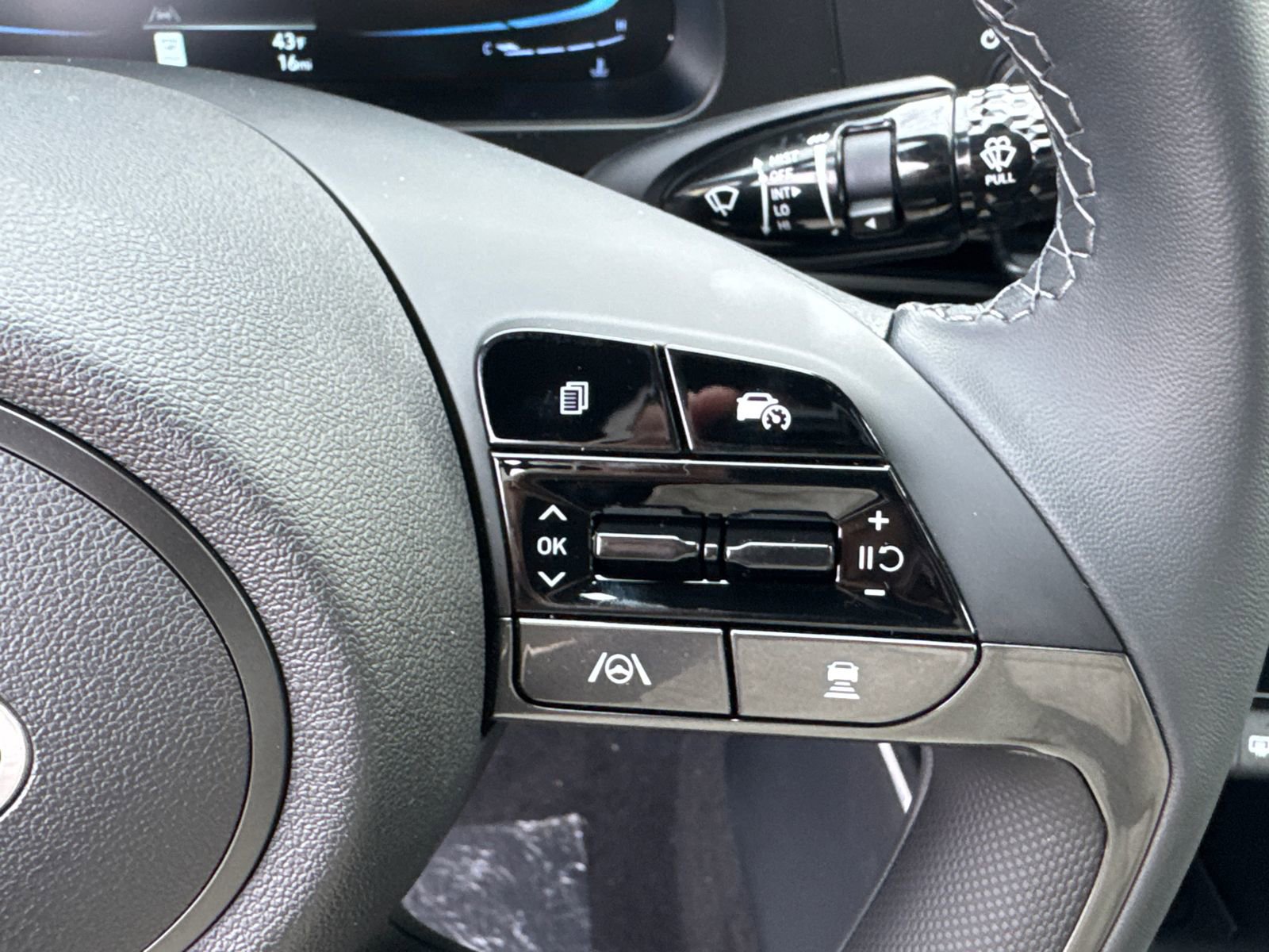 New 2026 Hyundai Elantra SEL Sport image 27