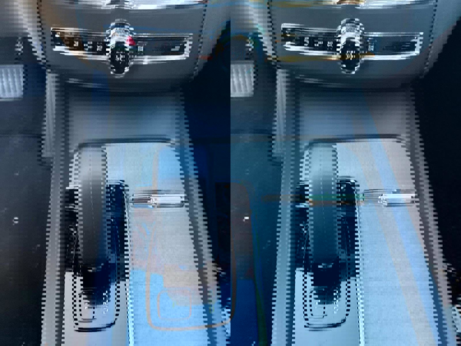 Certified 2025 Volvo XC60 B5 Plus image 24