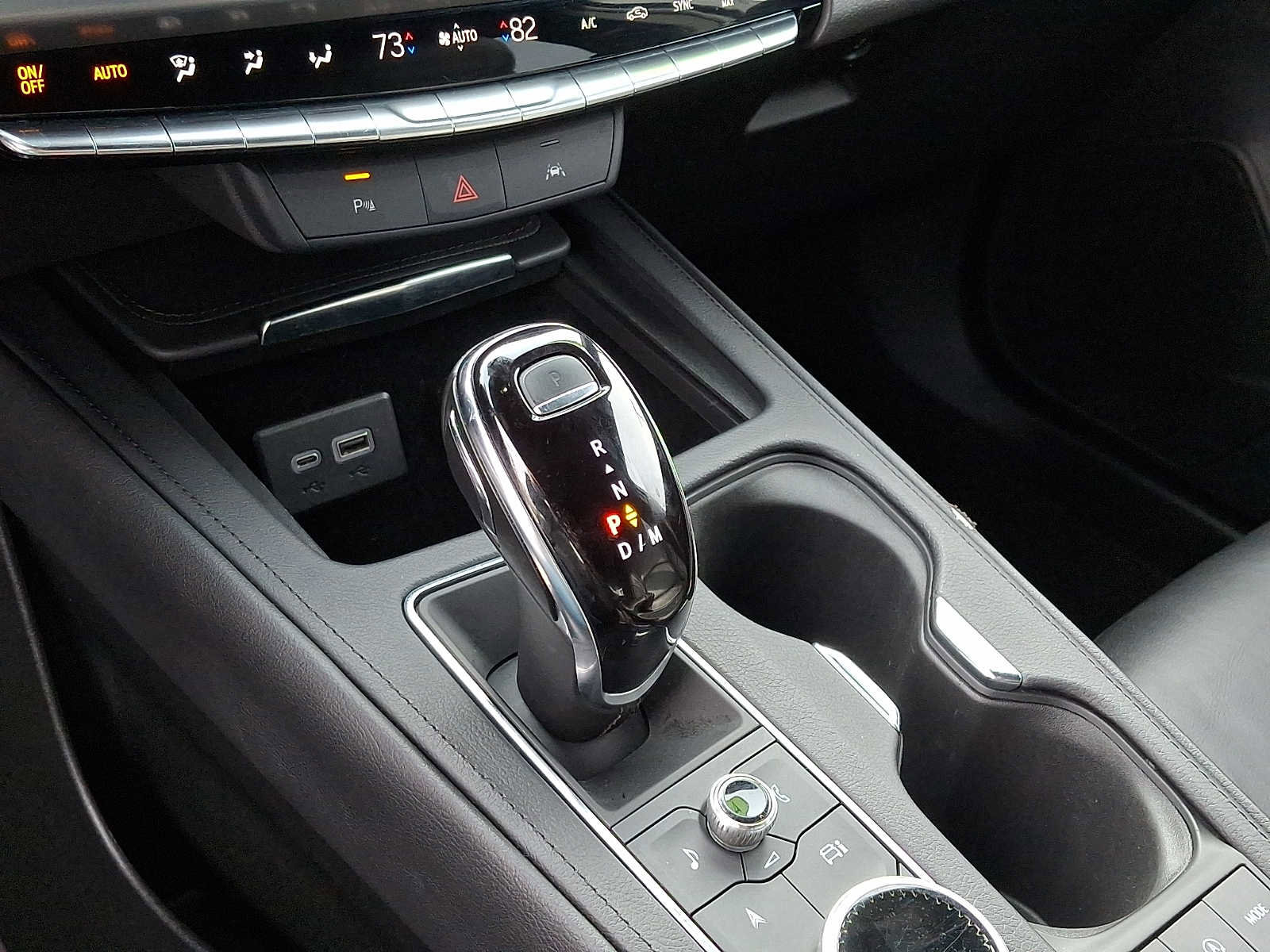 Used 2024 Cadillac XT4 Premium Luxury image 14