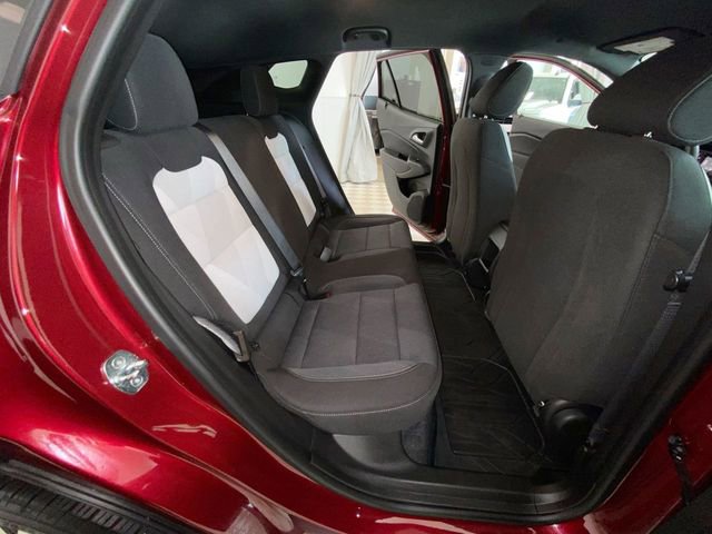 Used 2024 Chevrolet Trax RS w/ Driver Confidence Package FWD image 31
