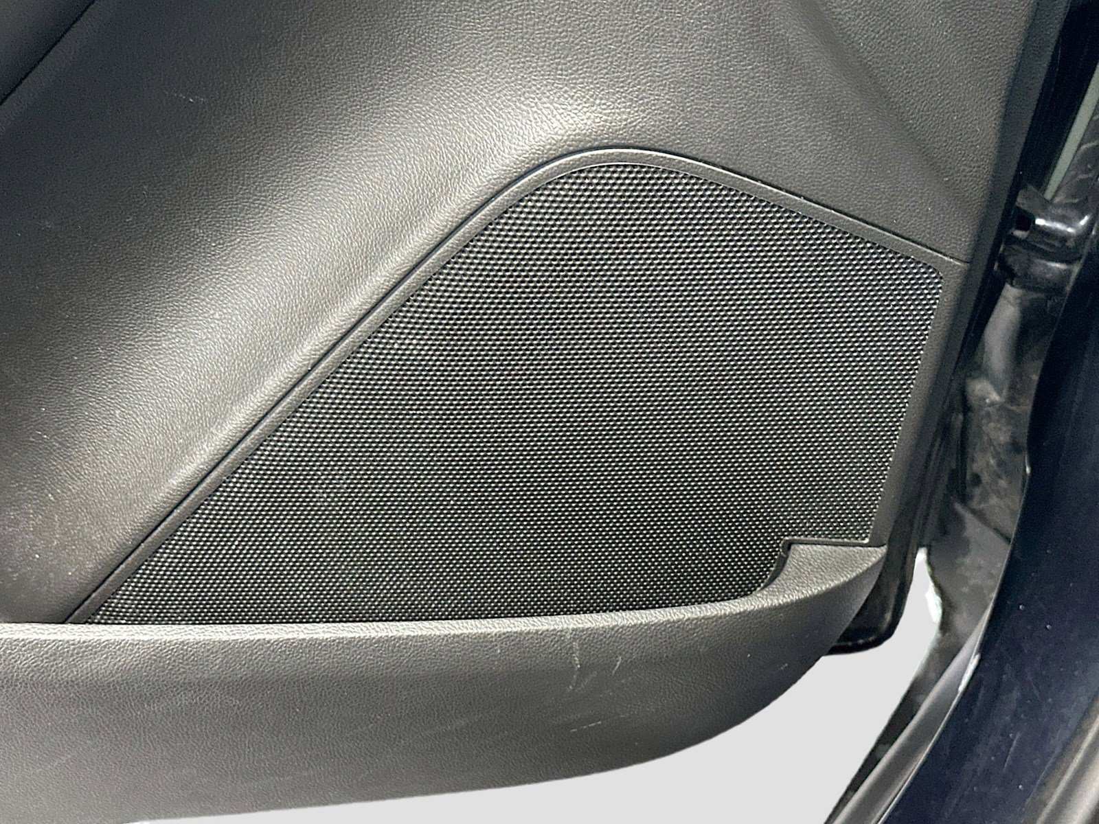 Used 2021 Chevrolet Trax LT image 14