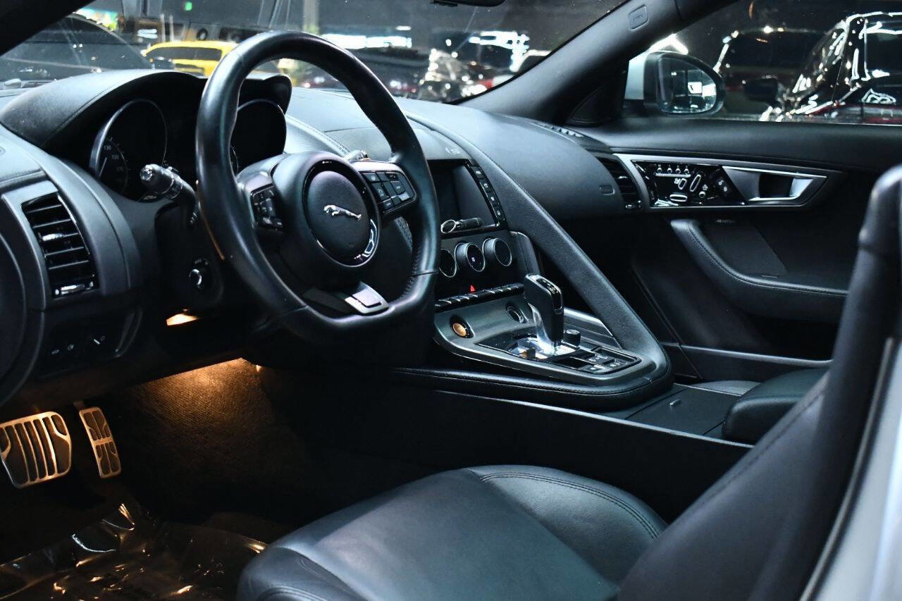 Used 2016 Jaguar F-TYPE S image 52