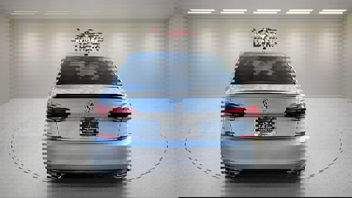 Used 2020 Volkswagen Passat 2.0T R-Line image 4