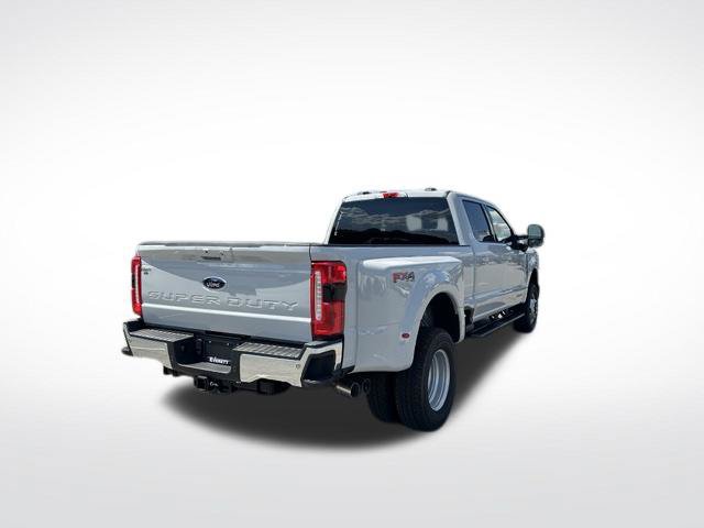 New 2026 Ford F350 XLT w/ XLT Premium Package AWD/4WD image 9