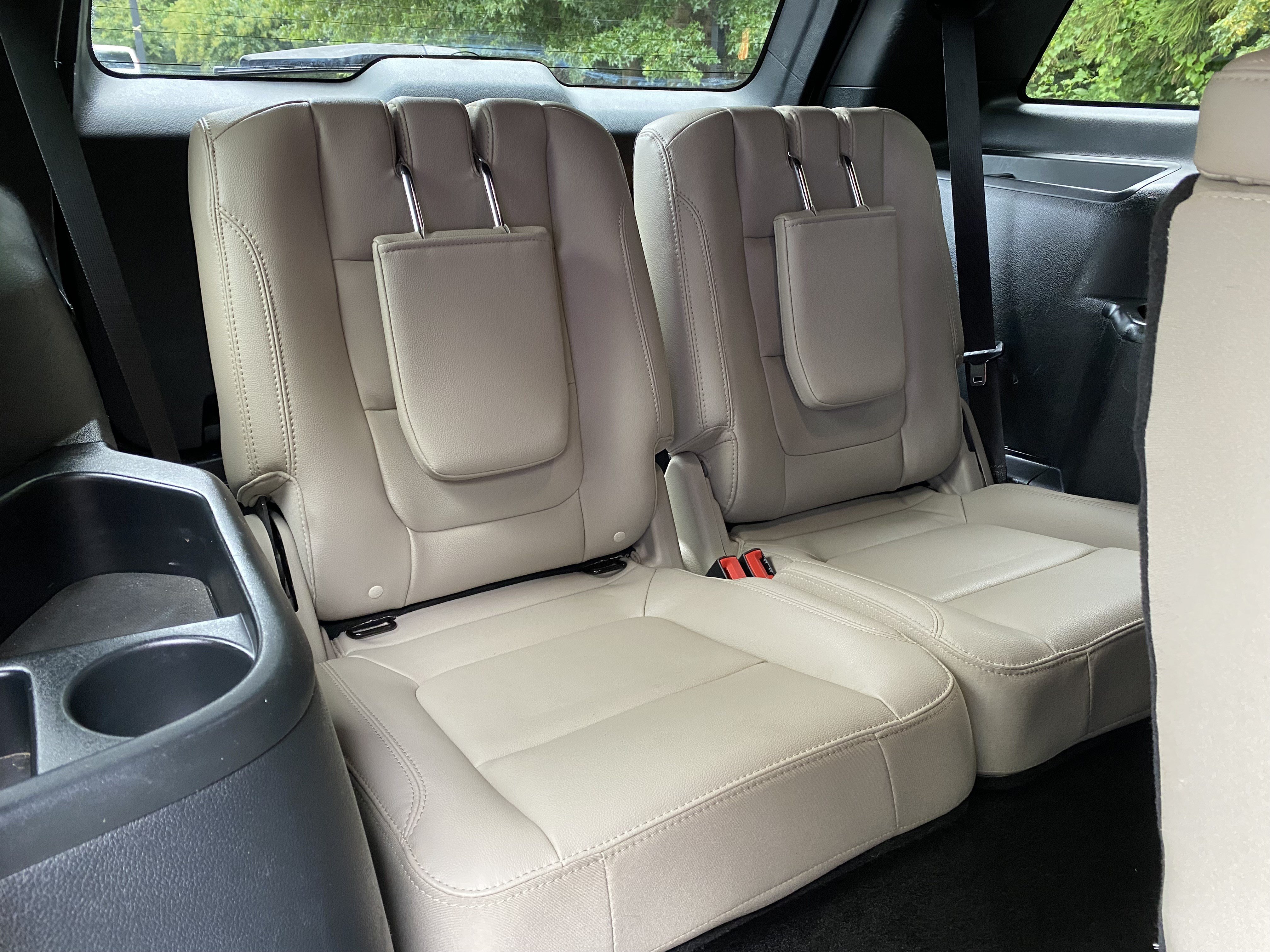 Used 2018 Ford Explorer XLT w/ Equipment Group 202A FWD image 37