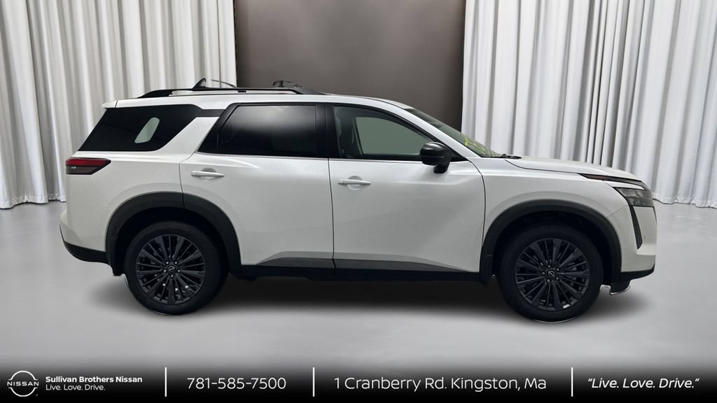 New 2026 Nissan Pathfinder SL w/ SL Premium Package AWD/4WD image 4